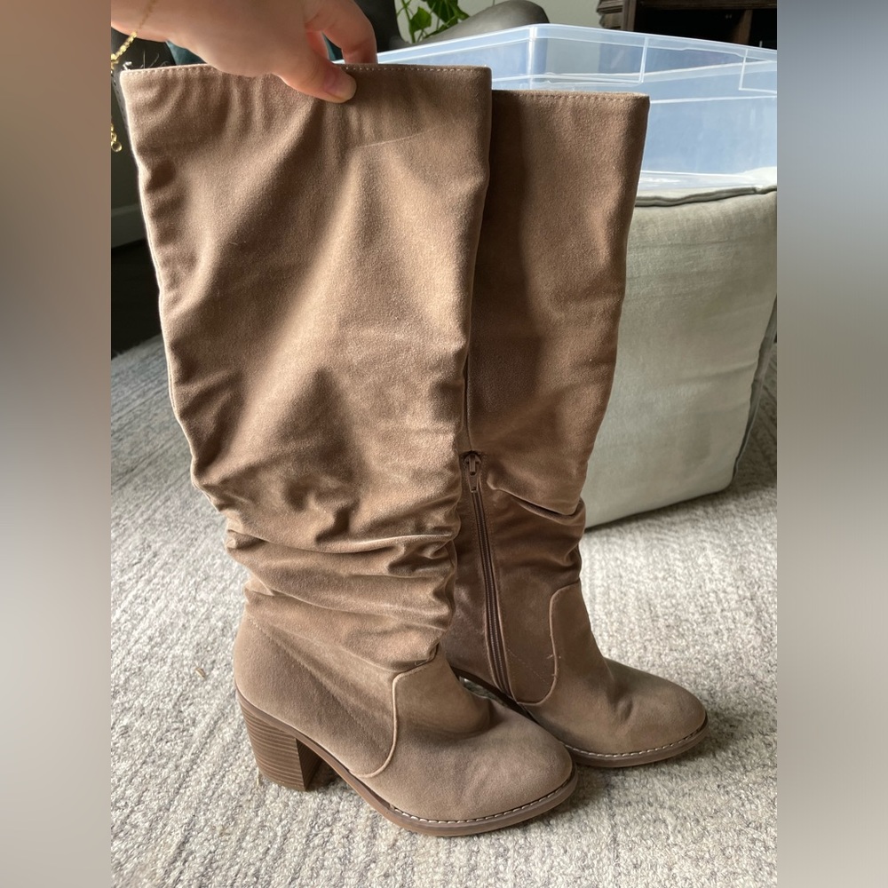 Women’s Target Slouchy Boots 7.5M